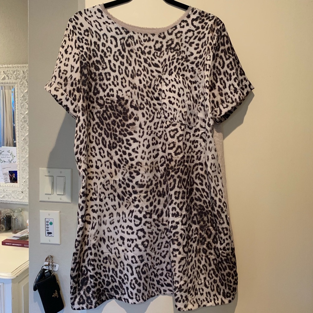 Cheetah print t shirt dress